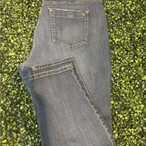 Jessica Simpson Blue Boyfriend Jeans Classic Style - Picture 13 of 15